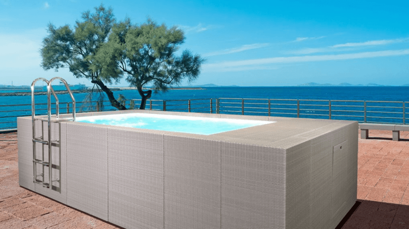 DOLCE VITA FRA PISCINE LAGHETTO